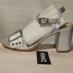 662 Zinda Leather Silver Block Heel Sandals with Adjustable Strap EU 39